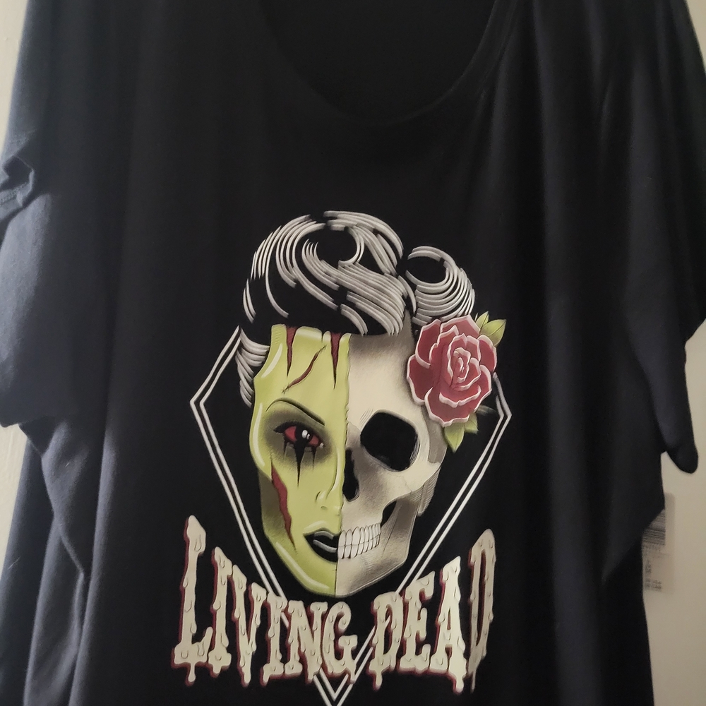Torrid Black Tee with Graphic Design